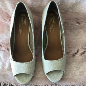 TOMS Women's Peep Toe Wedge Shoes Size 9.5W NWOTB